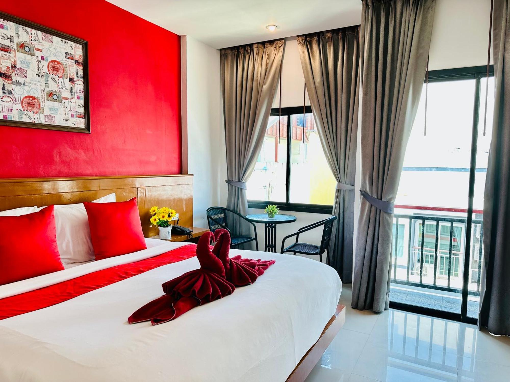 Pj Patong Resortel Exterior foto